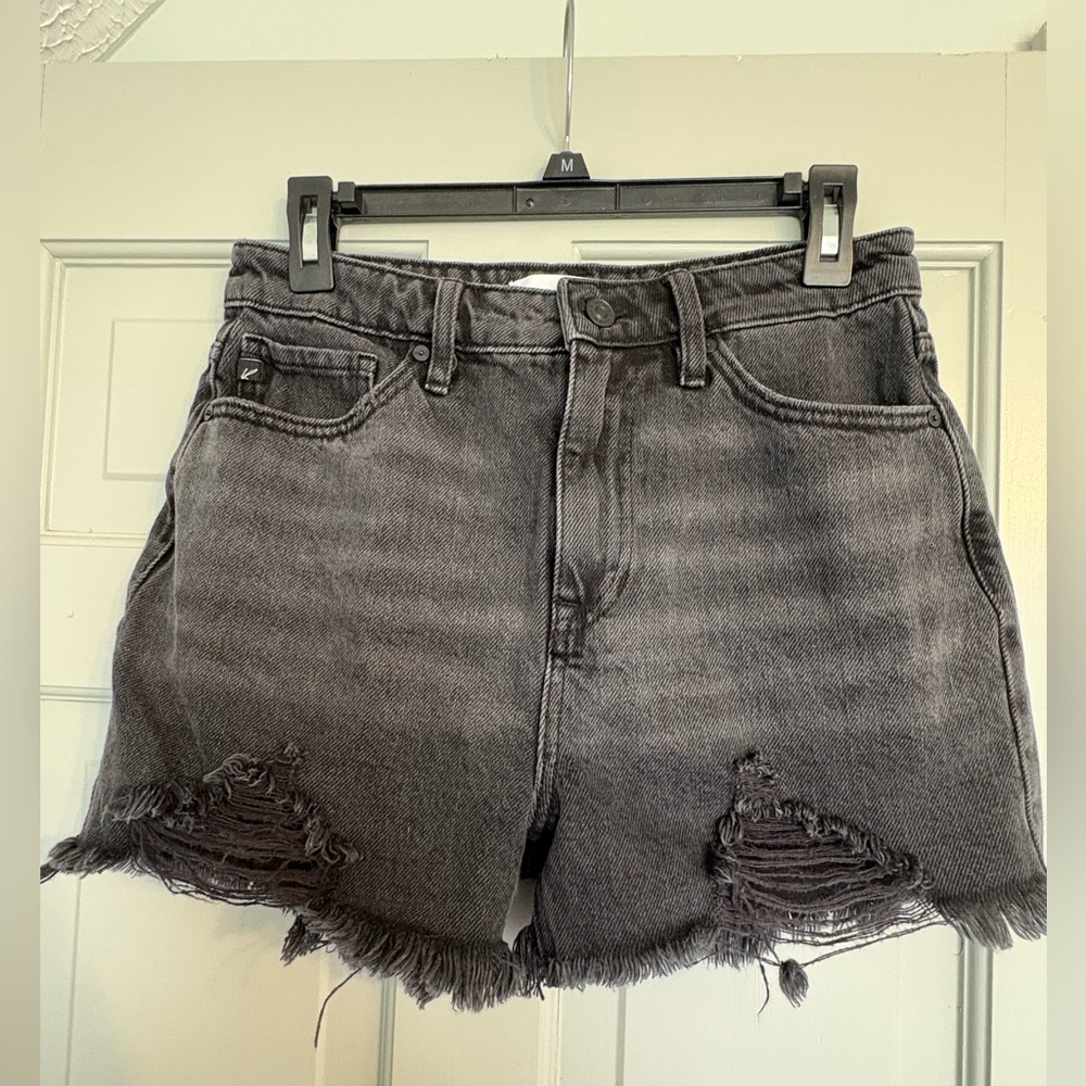 KanCan Distressed Black Denim Shorts size 7/27